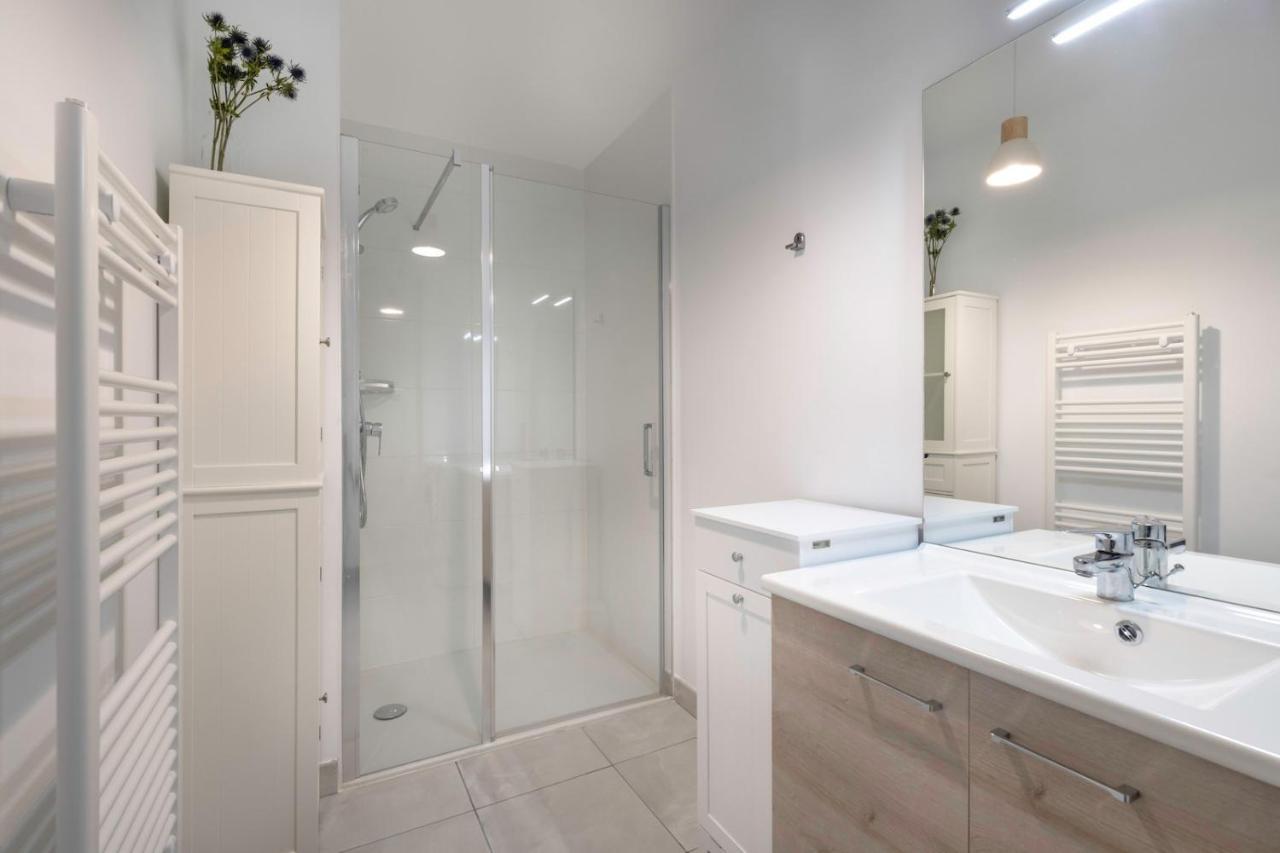 Apartment Pour 4, Remblai De *